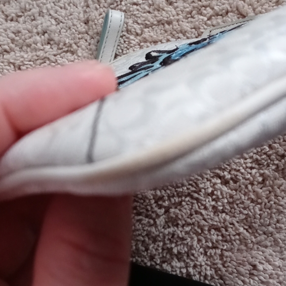 Unique floral/BEE crossbody bag white - Picture 8 of 8